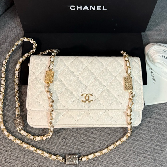 CHANEL CC charms classic wallet on chain caviar leather - Picture 3 of 14